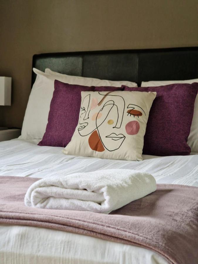 3 Bedrooms Flat Near Russell Square Лондон Екстер'єр фото